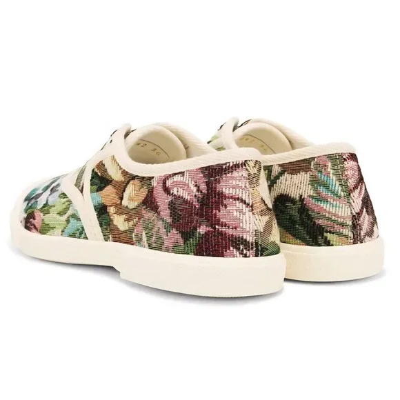 Valentino Garavani Bay Bay Low Top Sneakers - Multi‎ color Luxury Novelty - Picture 5 of 6